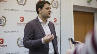 В ССЭИ РЭУ имени Плеханова с открытой лекции выступил Николай Калмыков