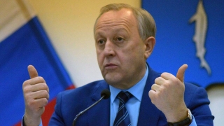 Валерий Радаев раскритиковал Михаила Исаева: "Они расслабляют тебя и коллектив!"
