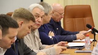 Депутаты указали на риски срыва реализации нацпроектов в Саратове и Энгельсе