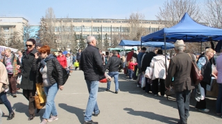 Субботнюю ярмарку на Театральной площади дополнят презентации четырех районов