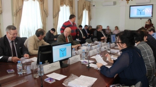 Проект закона о доплатах к пенсиям депутатов одобрен на думской комиссии