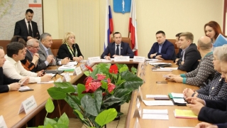 Депутатов просят ускорить принятие закона о запрете продажи снюсов детям