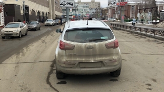 Саратовца возмутил кроссовер автохама у Крытого рынка