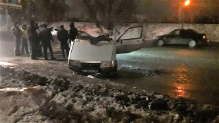 Водитель разорванной пополам "девятки" убежал с места аварии