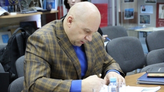 Олег Комаров переадресовал Александру Росличенко вопрос чиновника о взятках