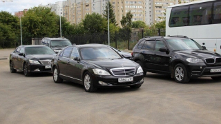 Правительство области потратится на запчасти к Mercedes и Land Cruiser