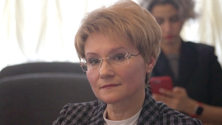 Лариса Ревуцкая: "На каждом пятом подходе к школам опасности устранены"