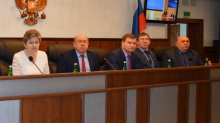 Суд присяжных могут распространить на экономические преступления