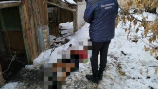В заброшенном сарае Заводского района нашли труп молодой женщины