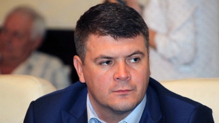 Адель Славутин попросил гордуму сложить с него полномочия депутата