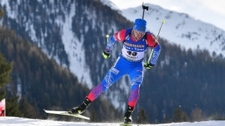 Александр Логинов снялся с масс-старта на чемпионате мира по биатлону