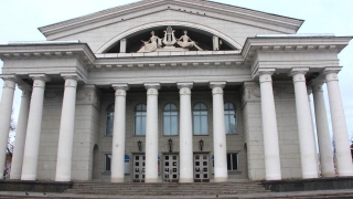 Перед закрытием исторического здания театр приглашает на уроки танца
