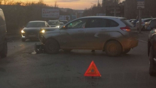Двухлетний ребенок попал в больницу после ДТП на Навашина