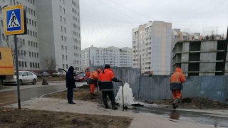 Ремонт коммуникаций оставил без воды 18 многоэтажек в Солнечном