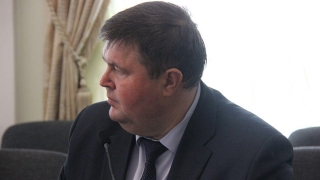 Мэрия о парковке 11-х автобусов на Музейной площади: "Альтернативы пока нет"