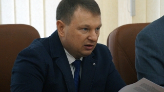 Закон об эвакуации большегрузов: депутаты поддержали перевозчиков