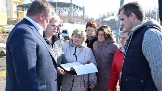 Мэр Саратова побывал на месте будущей парковой зоны в Елшанке