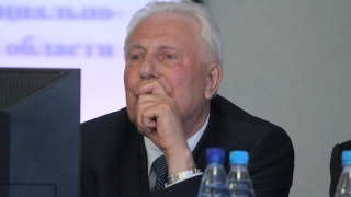 Самоизоляция. Владимир Гусев возмущен возрастной дискриминацией