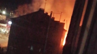 В центре Саратова сгорел заброшенный дом