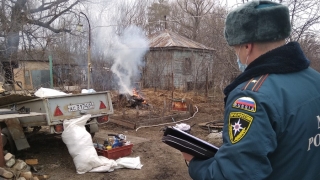 За три месяца в Саратове на пожарах погибли 17 человек