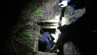 Под Энгельсом спасатели вытащили провалившегося в погреб мужчину