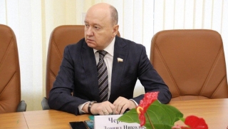 Леонид Чернощеков пожертвовал миллион рублей на инфекционный центр