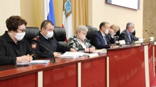 В понедельник в Саратовской области вводится пропускной режим