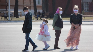 ВЦИОМ посчитал уровень счастья россиян на фоне коронавируса