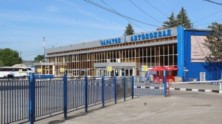 Коронавирус. В список нарушителей попали автовокзал, магазин и парикмахерская