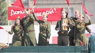 Под окнами саратовских ветеранов будут петь песни военных лет