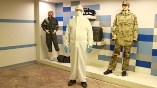В пять раз дешевле. Аптечный склад вновь закупает защитные костюмы для медиков