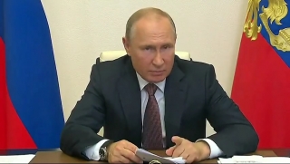 Саратовские врачи заявили о задержке президентских доплат за борьбу с COVID-19