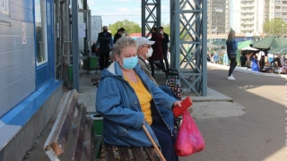 Малообеспеченным саратовцам дадут бесплатные многоразовые маски