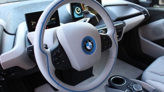 Саратовец на BMW накопил долги по 182 дорожным штрафам