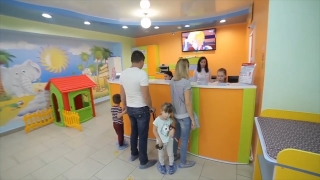 Частная клиника бесплатно помогает многодетным семьям Саратовской области