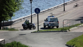 Зашел в магазин без маски, гулял по второму ярусу набережной, сидел в кафе. 44 новых штрафа