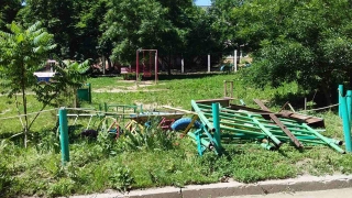 В Юбилейном часть детской площадки пустили на металлолом