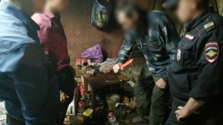Из-за обиды на сына отец взялся за сковородку и нож. Подробности убийства в Раздольном