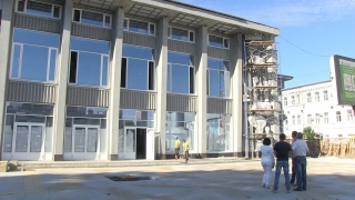 Реконструкция цирка. Саратовцев будут встречать 19 скульптур