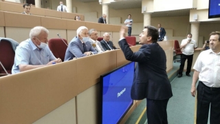 Чернышевского и Бондаренко лишили слова за ругательства на мероприятиях облдумы