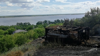 На пепелище в Вольске найдены останки мужчины