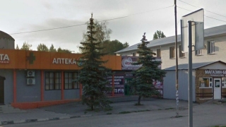 В Ленинском районе горело здание с пивбаром и аптекой