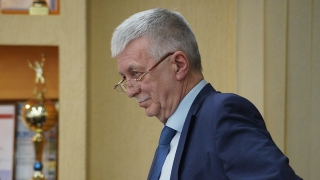 Электронный коллапс правительства области продолжается второй день
