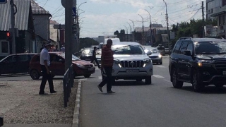 На Танкистов молодая женщина попала под колеса "Тойоты"