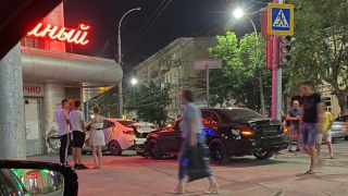 На перекрестке Московской и Чернышевского "Киа Рио" не уступил "Мерседесу"