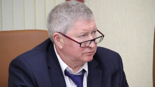 Александр Васильев обещает найти пять тысяч квадратных метров для судей