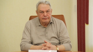 Леонид Писной раскритиковал "онанистов"-проектантов и коллег-прогульщиков