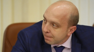 Миллиарды на дороги. Депутаты указали и.о. министра на фирмы-прокладки