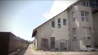 Видеосюжет. Хаотичная застройка Усть-Курдюма угрожает безопасности жителей