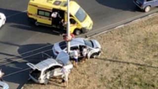 В ДТП на Усть-Курдюмской пострадали ребенок и трое взрослых